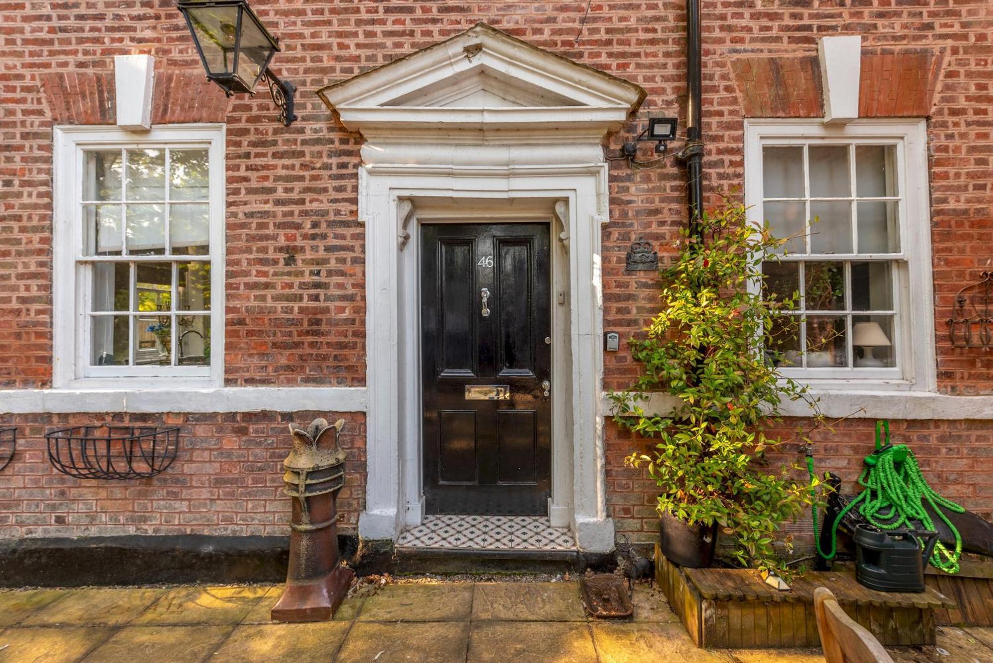 Вилла William Oakes House Georgian House Garden Pass The Keys Бриджнорс Экстерьер фото